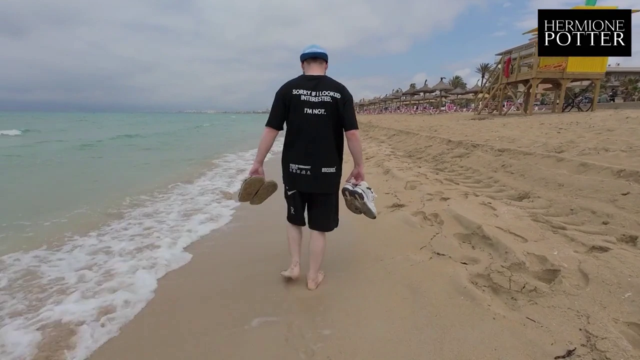 I am pregnant and he continues to make love to me in El Arenal, Mallorca. Vlog porn video
